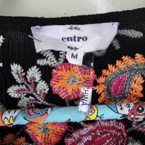 Entro Boho Long Sleeve Embroidered Blouse Size M - Picture 7 of 9